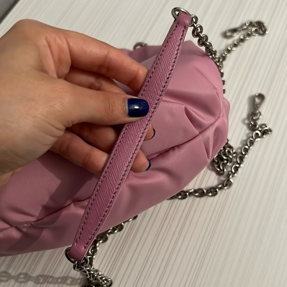 Prada Nylon Re-Edition 2006 Shoulder Bag - Picture 13 of 15